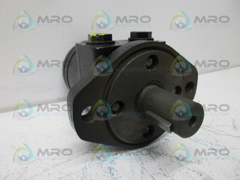 CHAR-LYNN 1011129009 HYDRAULIC MOTOR *NEW IN BOX*