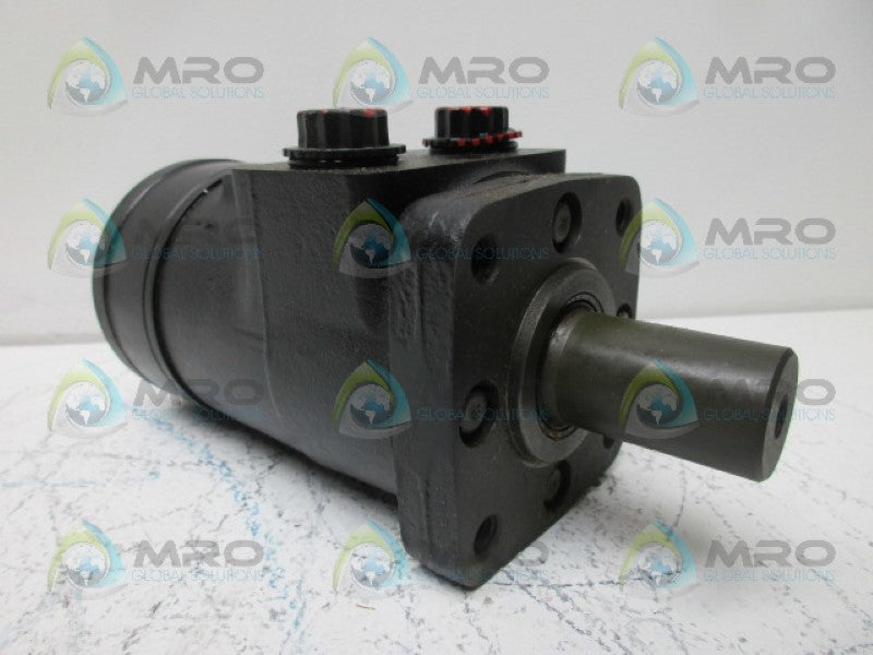 CHAR-LYNN 1011008009 HYDRAULIC MOTOR *NEW NO BOX*