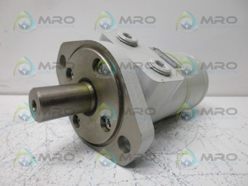 CHAR-LYNN 1012020009 HYDRAULIC MOTOR *NEW NO BOX*