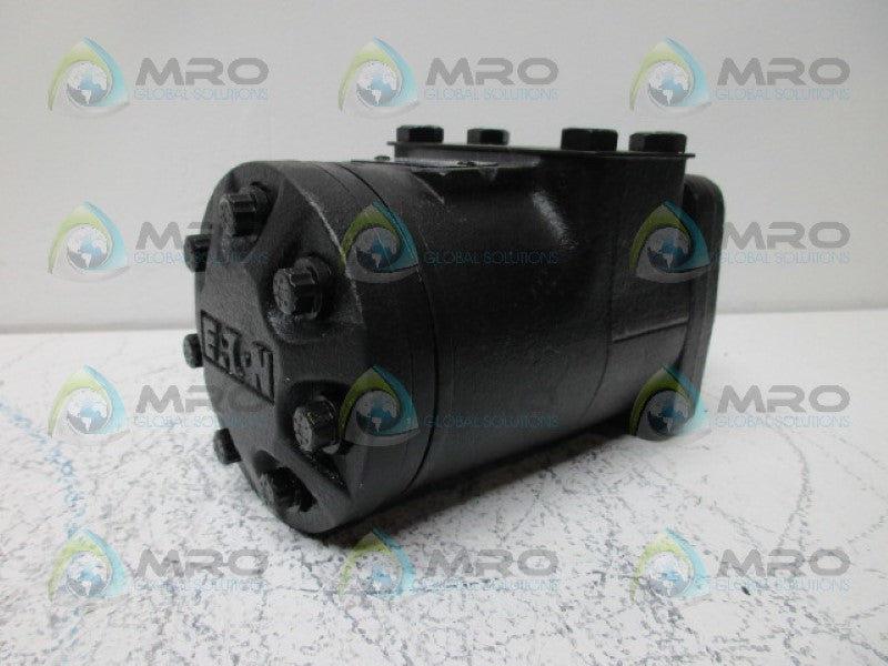 CHAR-LYNN 1011017009 HYDRAULIC MOTOR *NEW NO BOX*