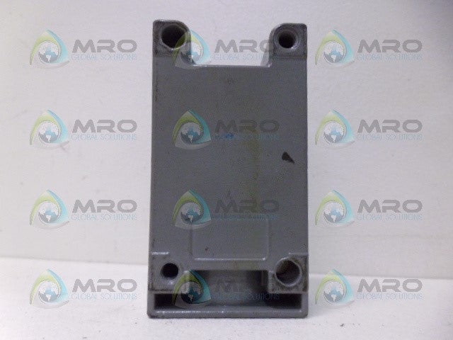 SQUARE D 9007CT54 LIMIT SWITCH BASE *USED*