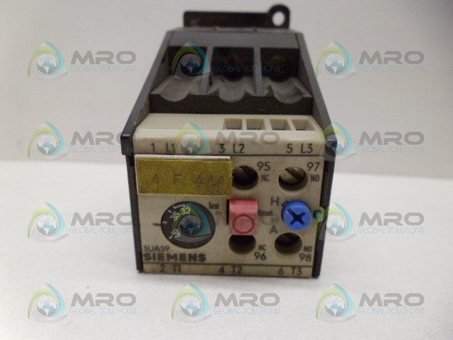 SIEMENS 3UA5900-2M OVERLOAD RELAY 32-45A *USED*