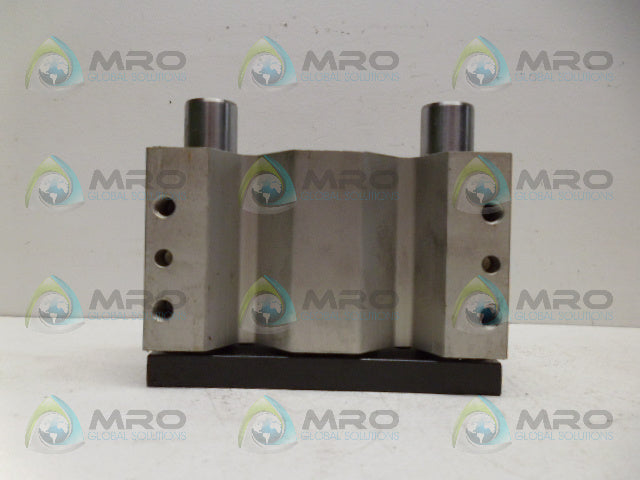 PARKER P5T-J040DHSN025 SHORT STROKE THRUSTER *NEW NO BOX*
