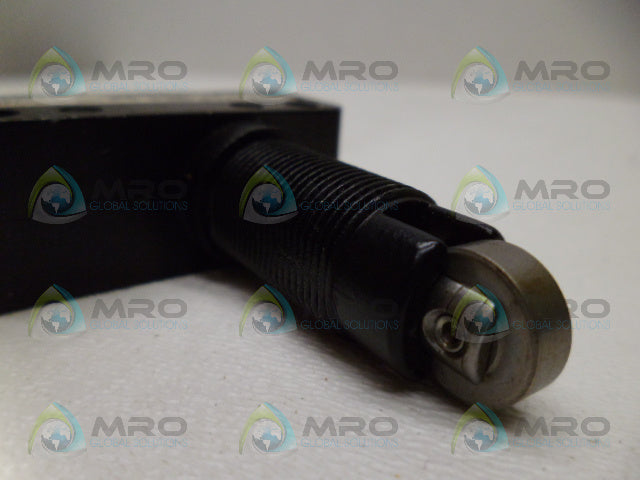 YAMATAKE SL1-KK LIMIT SWITCH *NEW NO BOX*
