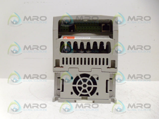 ALLEN BRADLEY POWERFLEX40 22B-D4P0N104 SER. A AC DRIVE F/W 2.01 *NEW NO BOX*