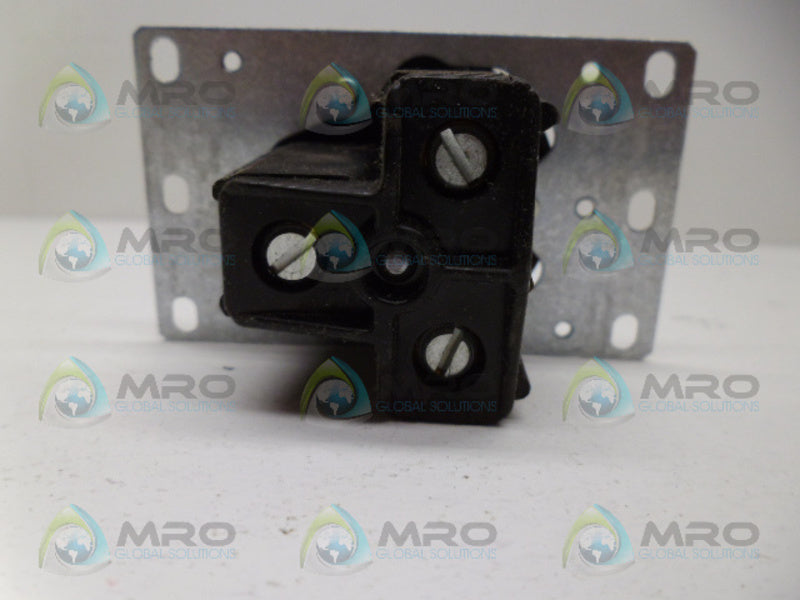 LEVITON 30A RECEPTACLE NSNP