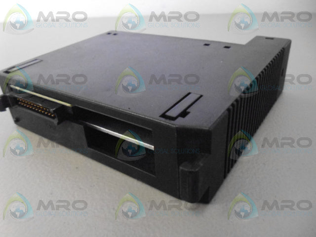 GE FANUC IC693MDL730F OUTPUT MODULE NO TERMINAL COVER *NEW NO BOX*