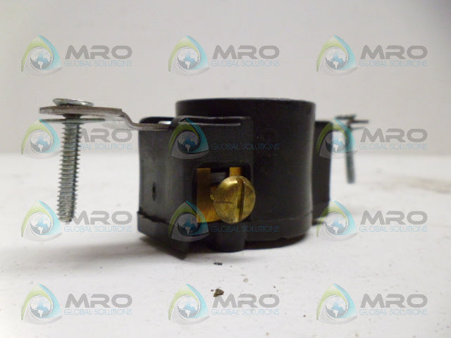 BRYANT 7210B RECEPTACLE *NEW IN BOX*