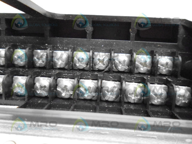 GE FANUC IC697MDL750 OUTPUT MODULE *NEW NO BOX*