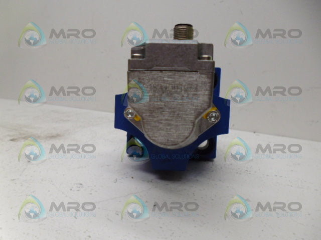 REXROTH 0810060064 DIRECTIONAL CONTROL VALVE *NEW NO BOX*