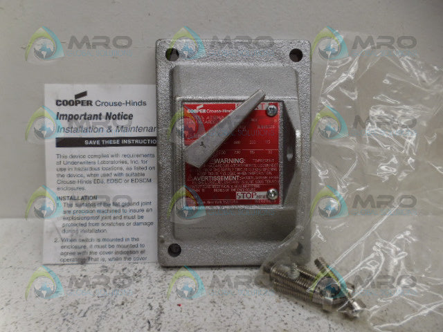 CROUSE-HINDS DS415A COVER *NEW IN BOX*