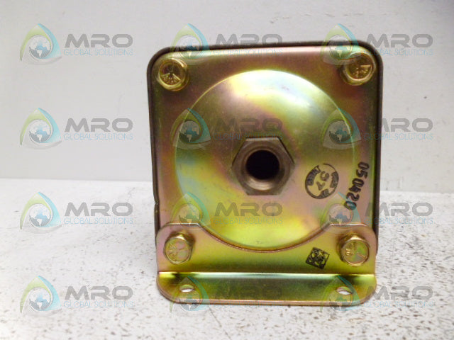 BARKSDALE D1H-A80SS PRESSURE/VACUUM ACTUATED SWITCH *NEW NO BOX*
