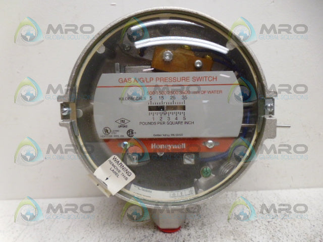 HONEYWELL C437D2011 PRESSURE SWITCH *NEW IN BOX*