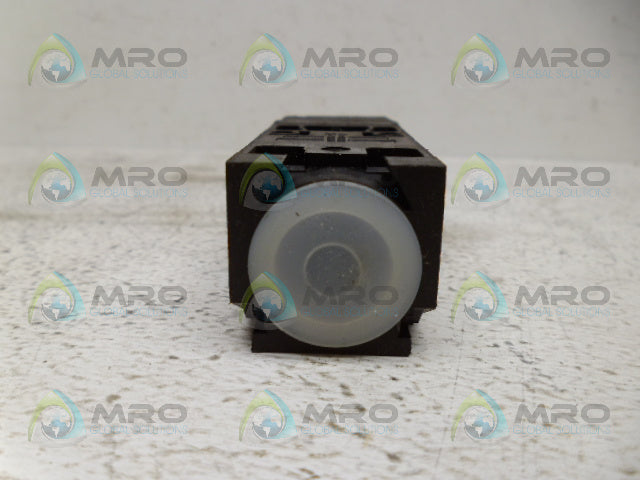 KLOCKNER MOELLER AT0-11-1-ZB SAFETY INTERLOCK SWITCH (AS PICTURED) *NEW NO BOX*