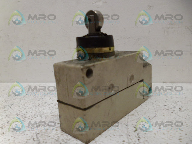 OMRON ZV2-N21-2S LIMIT SWITCH *USED*