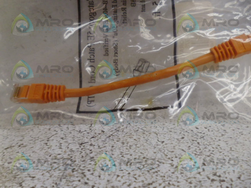 INDUSTRIAL MRO CAT5E MOLDED JACK *NEW IN FACTORY BAG*