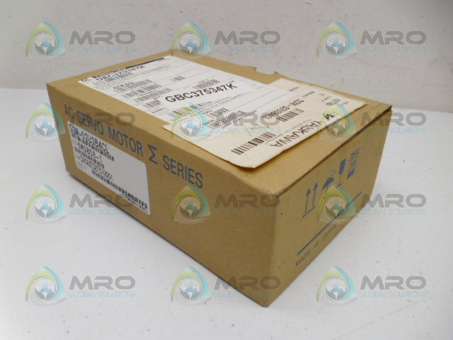 YASKAWA SGM-02U3B4CL SERVO MOTOR *NEW IN BOX*