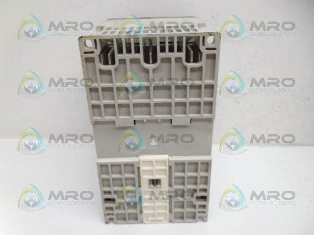ALLEN BRADLEY 22D-D4P0N104 SER. A F/W 2.01 POWERFLEX AC DRIVE *USED*