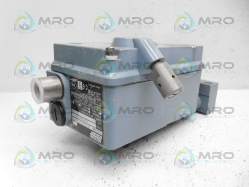 FOXBORO SRD991-BFMS6FAANA-B POSITIONER  UNMP
