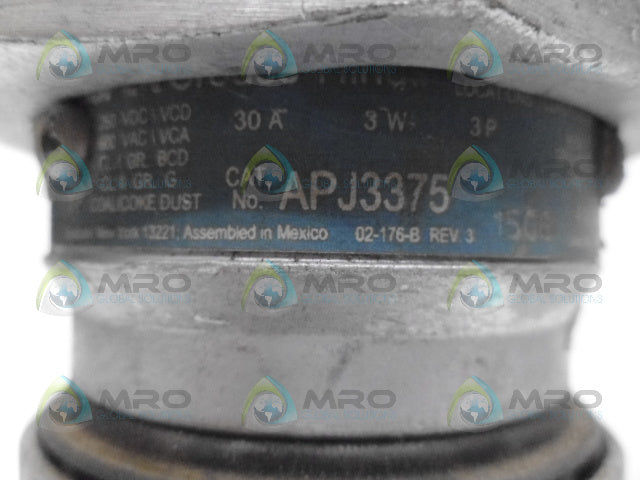 COOPER APJ3375 RECEPTACLE *USED*