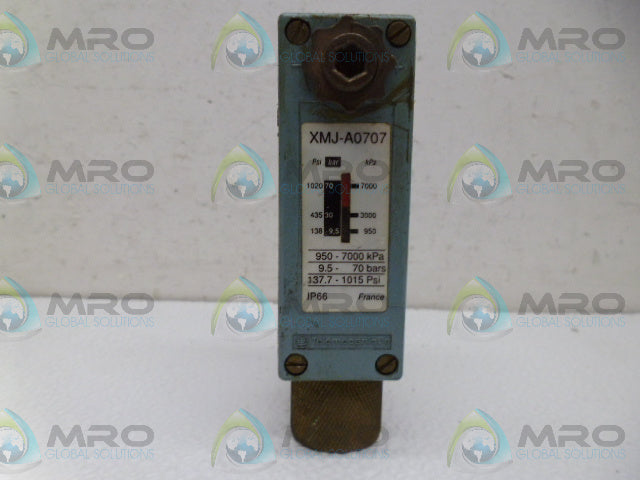 TELEMECANIQUE XMJ-A0707 PRESSURE SWITCH *USED*