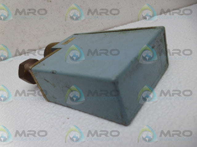 TELEMECANIQUE XMJ-A0707 PRESSURE SWITCH *USED*