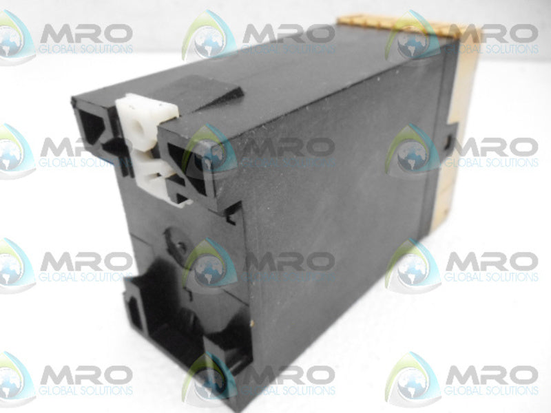 JOKAB JSBT3 SAFETY RELAY *USED*