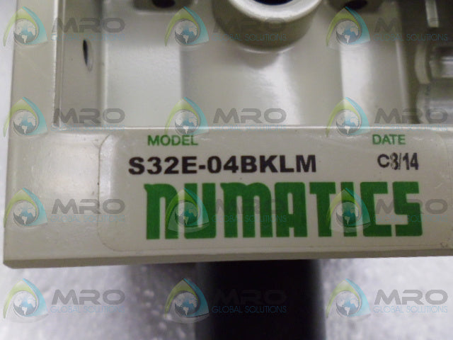 NUMATICS S32E-04BKLM 3-WAY VALVE *NEW NO BOX*