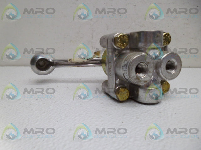 BARKSDALE 9001-MC-A VALVE *NEW NO BOX*