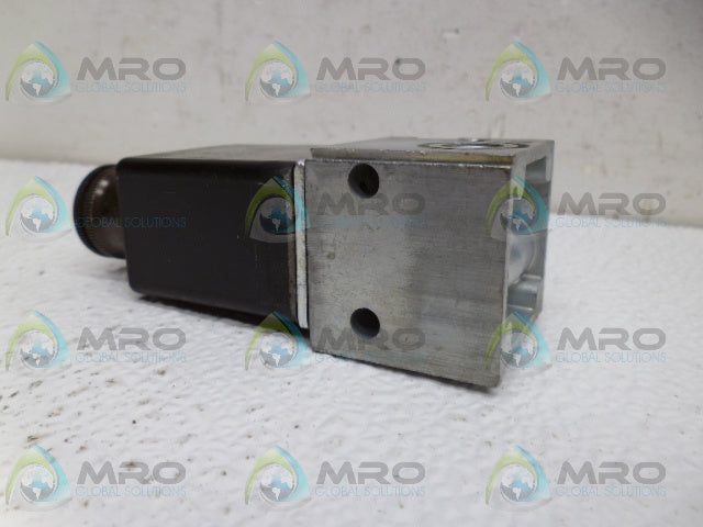 REXROTH 57-475-022-0 24V VALVE *NEW NO BOX*
