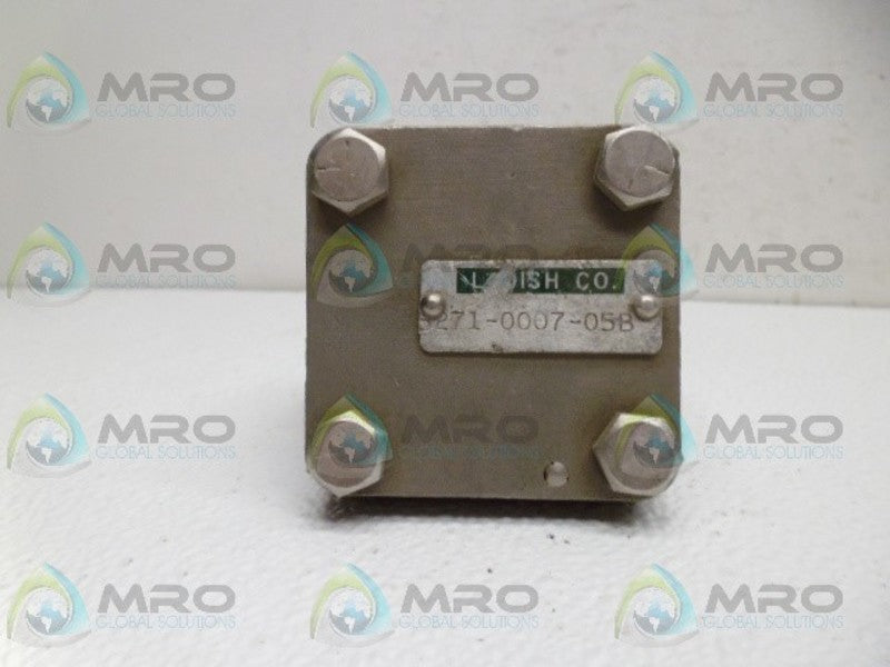 INDUSTRIAL MRO 5271-0007-05B VALVE *NEW NO BOX*