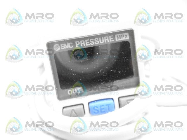 SMC ISE30-T1-26-L PRESSURE SWITCH *NEW IN BOX*