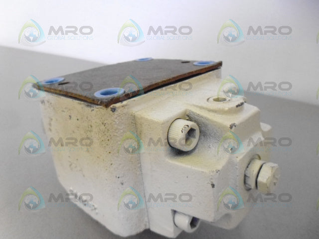VICKERS RG06D423 PRESSURE CONTROL VALVE *NEW NO BOX*