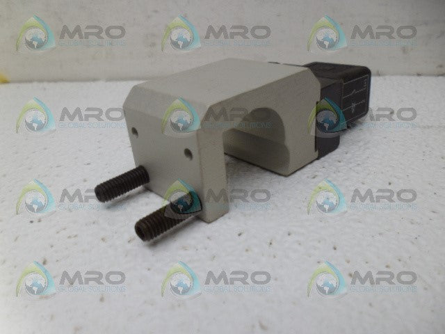 ELOBAU 102247 PROXIMITY SWITCH *USED*