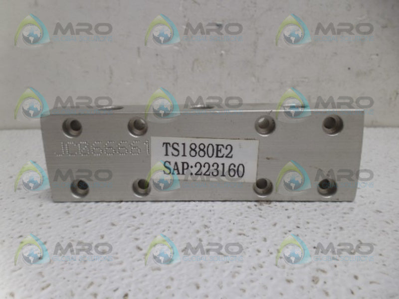 INDUSTRIAL MRO JC066661 MANIFOLD *USED*