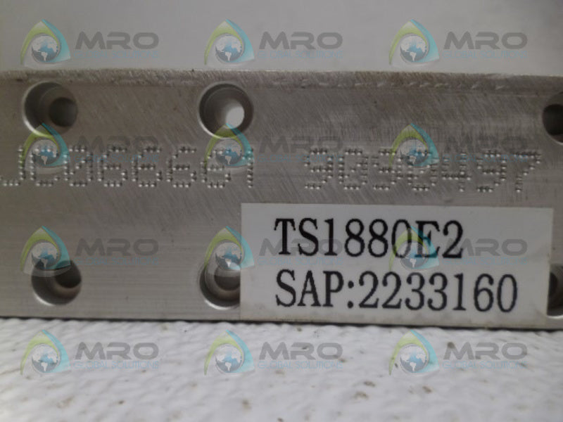 INDUSTRIAL MRO JC066661 9090497 MANIFOLD *USED*