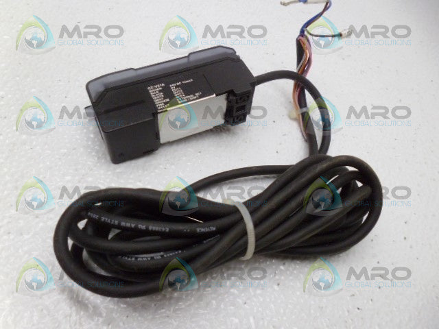 KEYENCE CZ-V21A FIBER OPTIC SENSOR *USED*