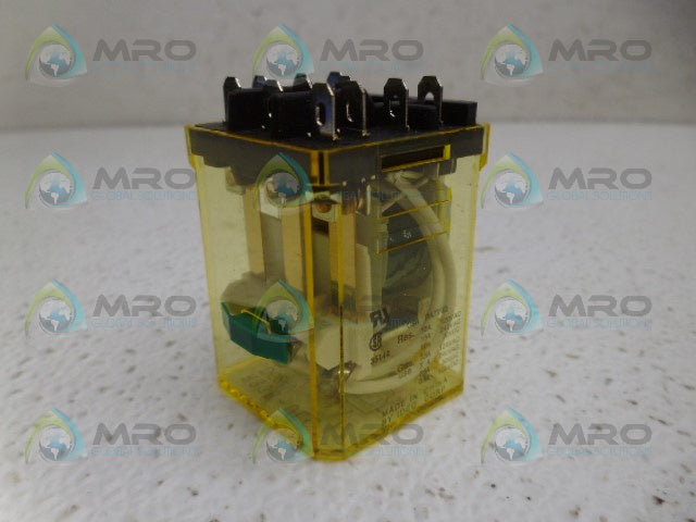 IDEC RR3B-ULC RELAY 24VDC *USED*