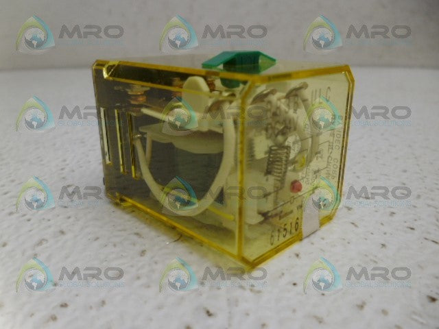 IDEC RR3B-ULC RELAY 24VDC *USED*