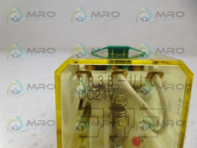 IDEC RR3B-ULC RELAY 24VDC *USED*