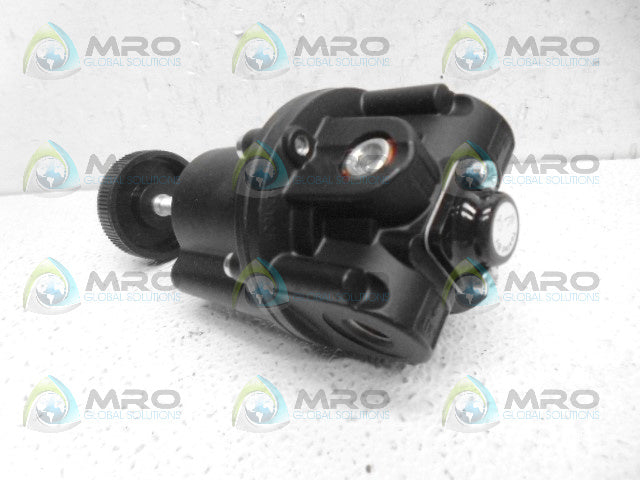 FAIRCHILD 10242C REGULATOR *NEW IN BOX*