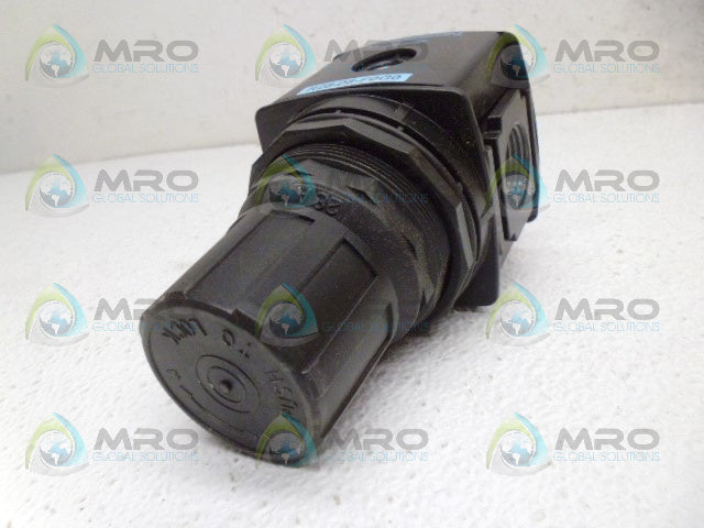 WILKERSON R28-06-F0G0 REGULATOR *NEW IN BOX*