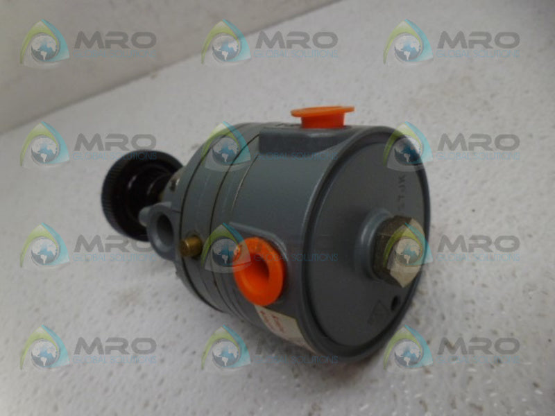 SIEMENS 41-50 14965-50S7JK PRESSURE REGULATOR *NEW IN BOX*