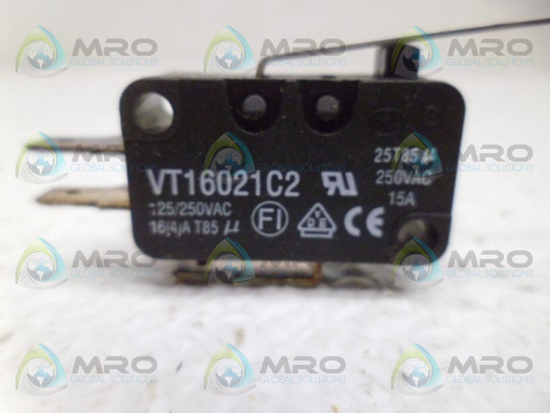 HIGHLY VT16021C2 LIMIT SWITCH *USED*