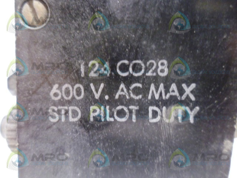 GENERAL ELECTRIC CR124124C028 RELAY *USED*