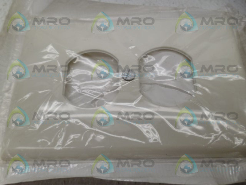 INDUSTRIAL MRO M42-PJ8-WM RECEPTACLE COVER *NEW IN ORIGINAL PACKAGE*