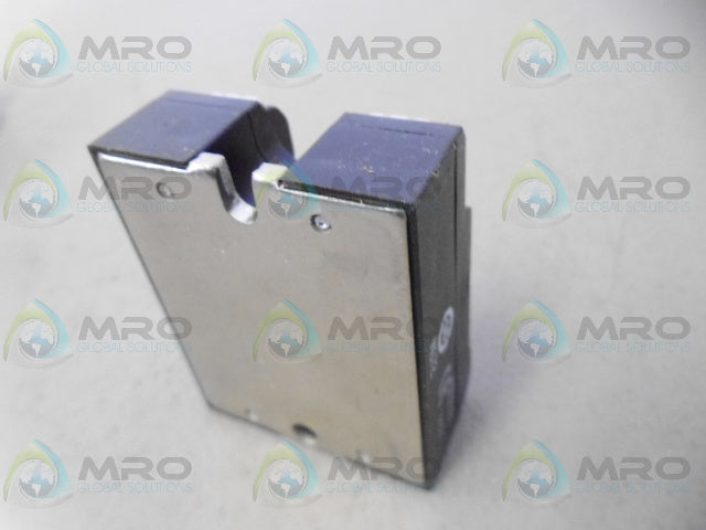 CRYDOM HD4850 SOLID STATE RELAY *NEW IN BOX*