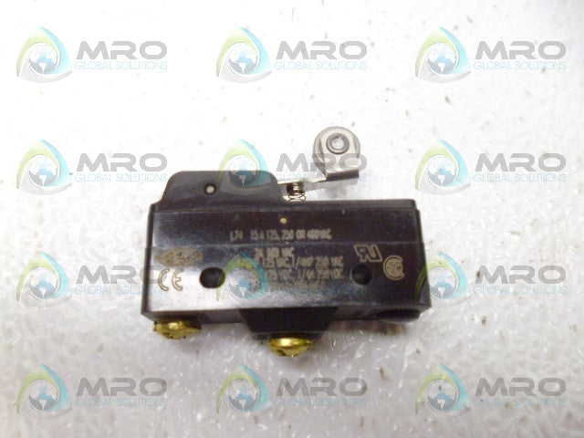 MICROSWITCH YZ-2RW822-A2 ROLLER SWITCH *NEW NO BOX*