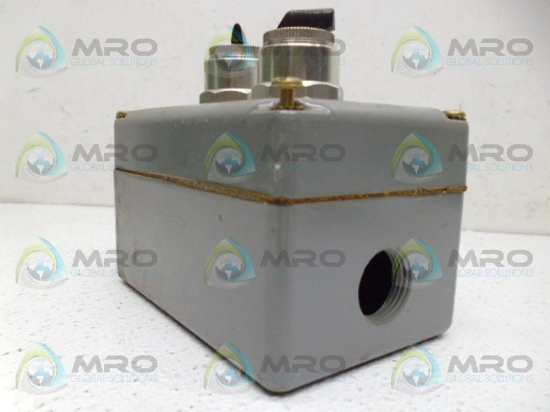 SQUARE D 9001-KY-2 ENCLOSURE *USED*