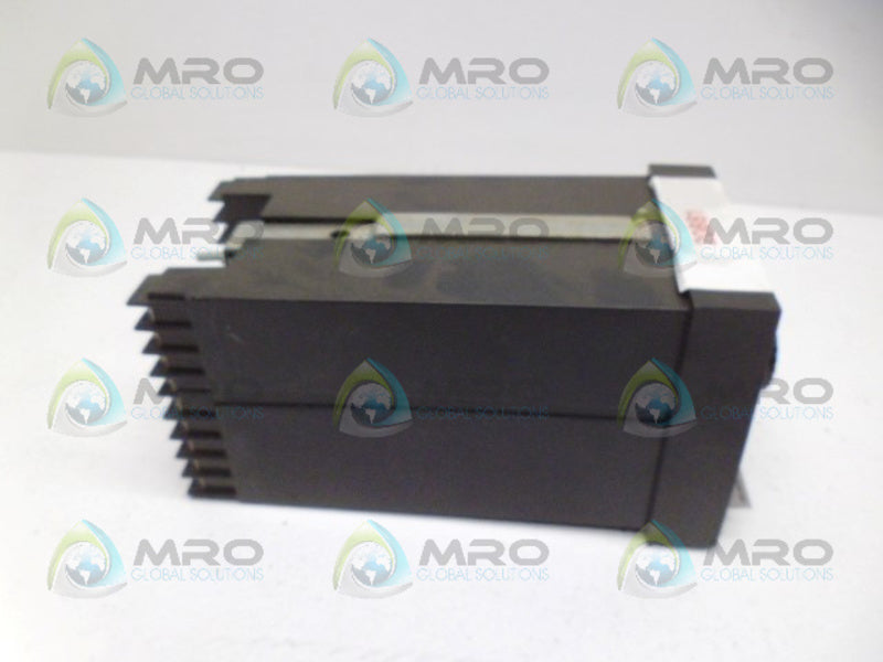BARBER-COLMAN 121L TERMPERATURE CONTROLLER 40 UNMP